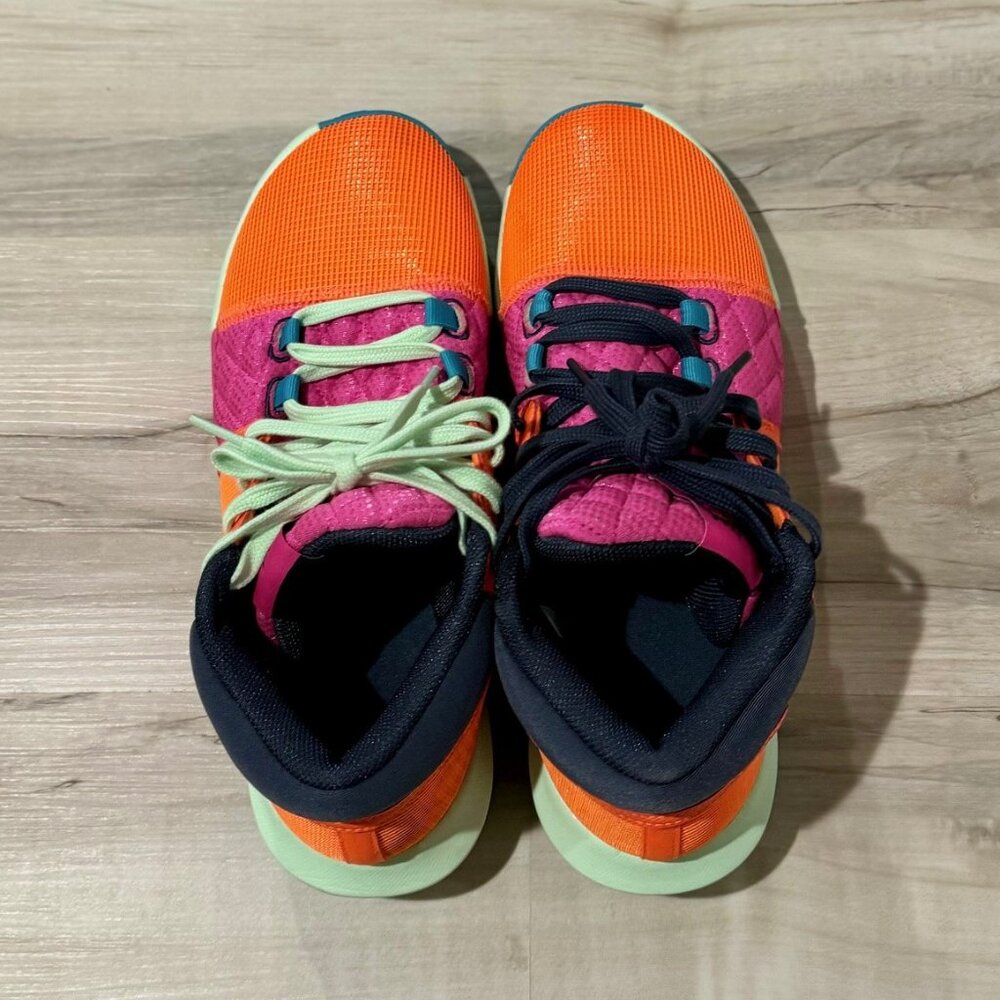Nike LeBron Witness 8 Basketball Shoes - Picture 9 of 14